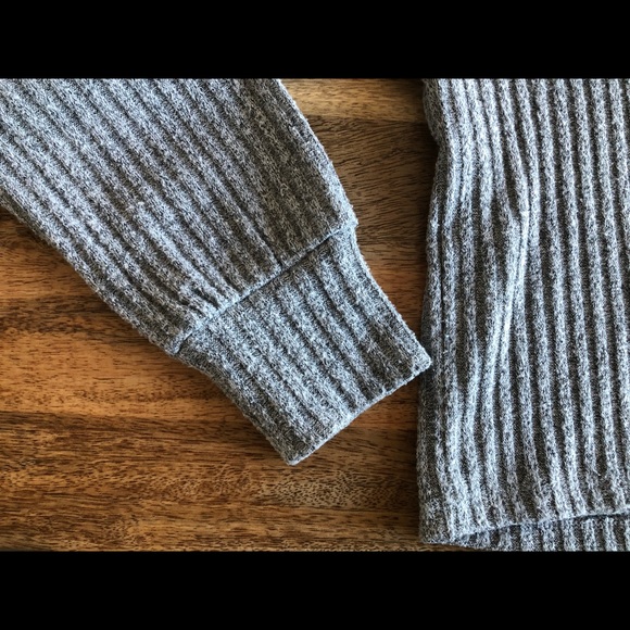 Aritzia Wilfred Free Crop Ribbed Sweater - Picture 4 of 9